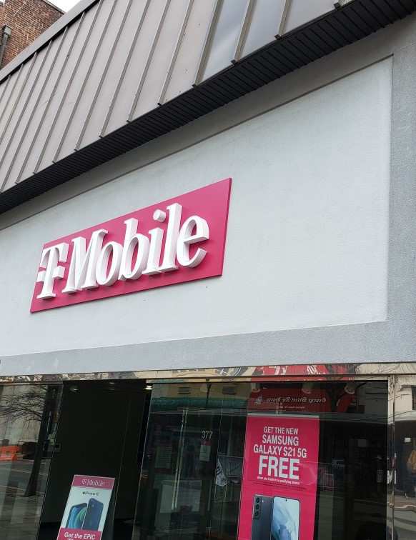 T Mobile Store At 377 George St New Brunswick Nj T Mobile